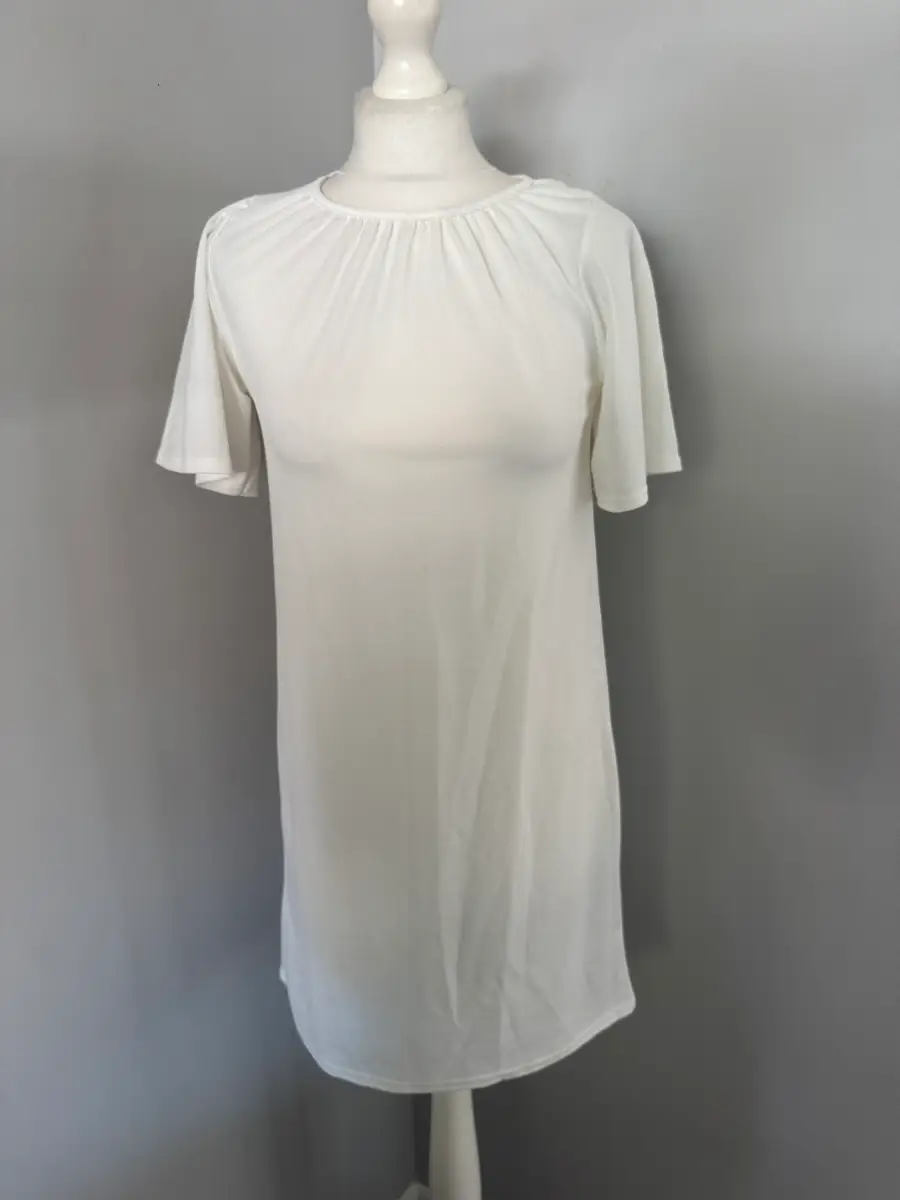 Boohoo White Shift Dress Size 10 BNWT Above Knee Pleated Crew Neck (B7)