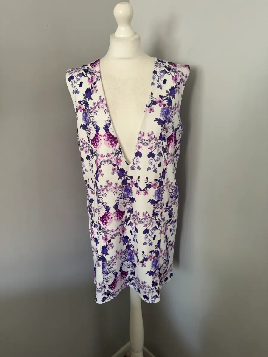 PrettyLittleThing Floral Mini Shift Dress Size 10 White Pink Purple Plunge (B8)
