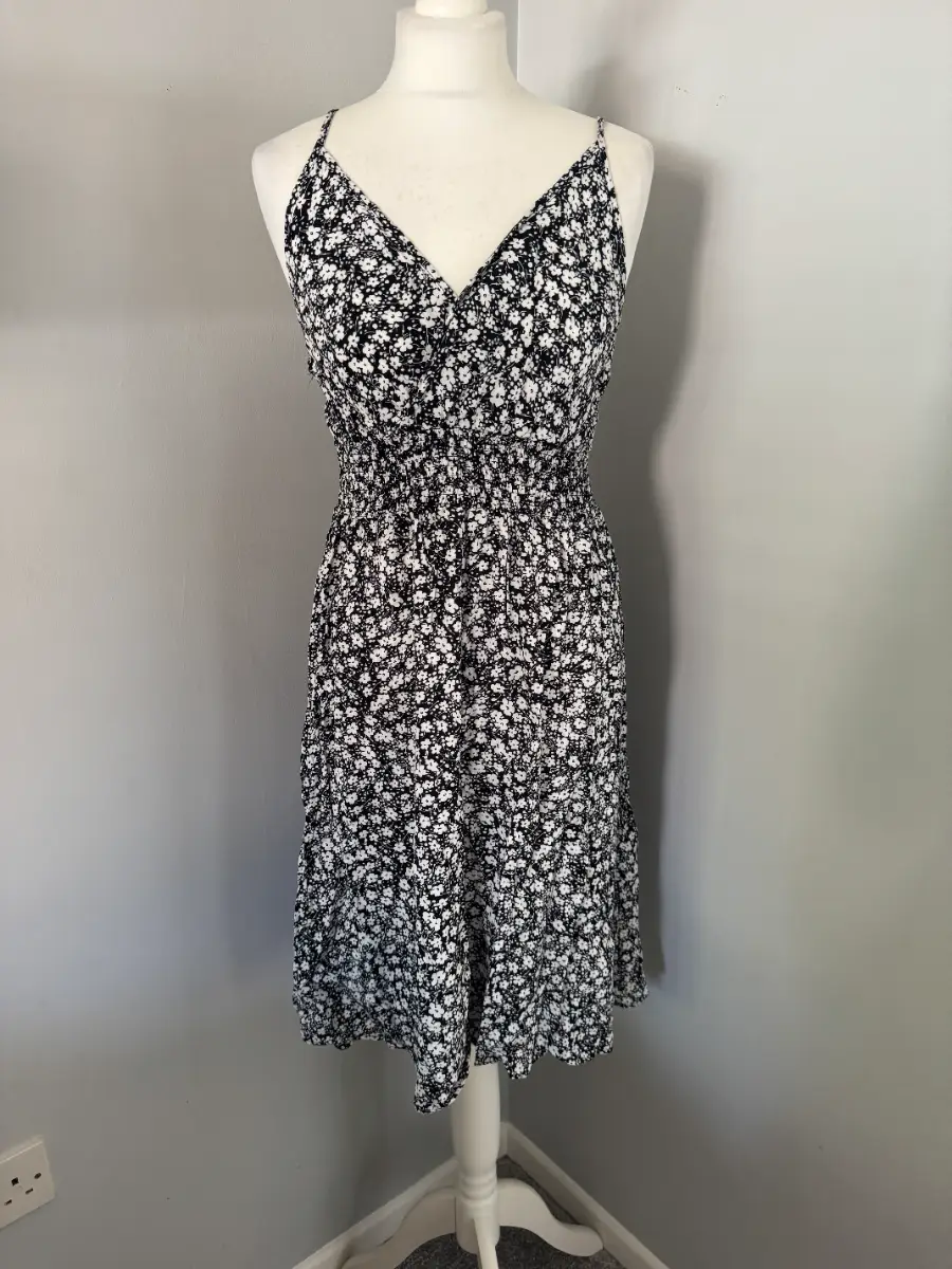Womens Black White Floral Sundress Knee Length V Neck A Line Dress Large L (B7)