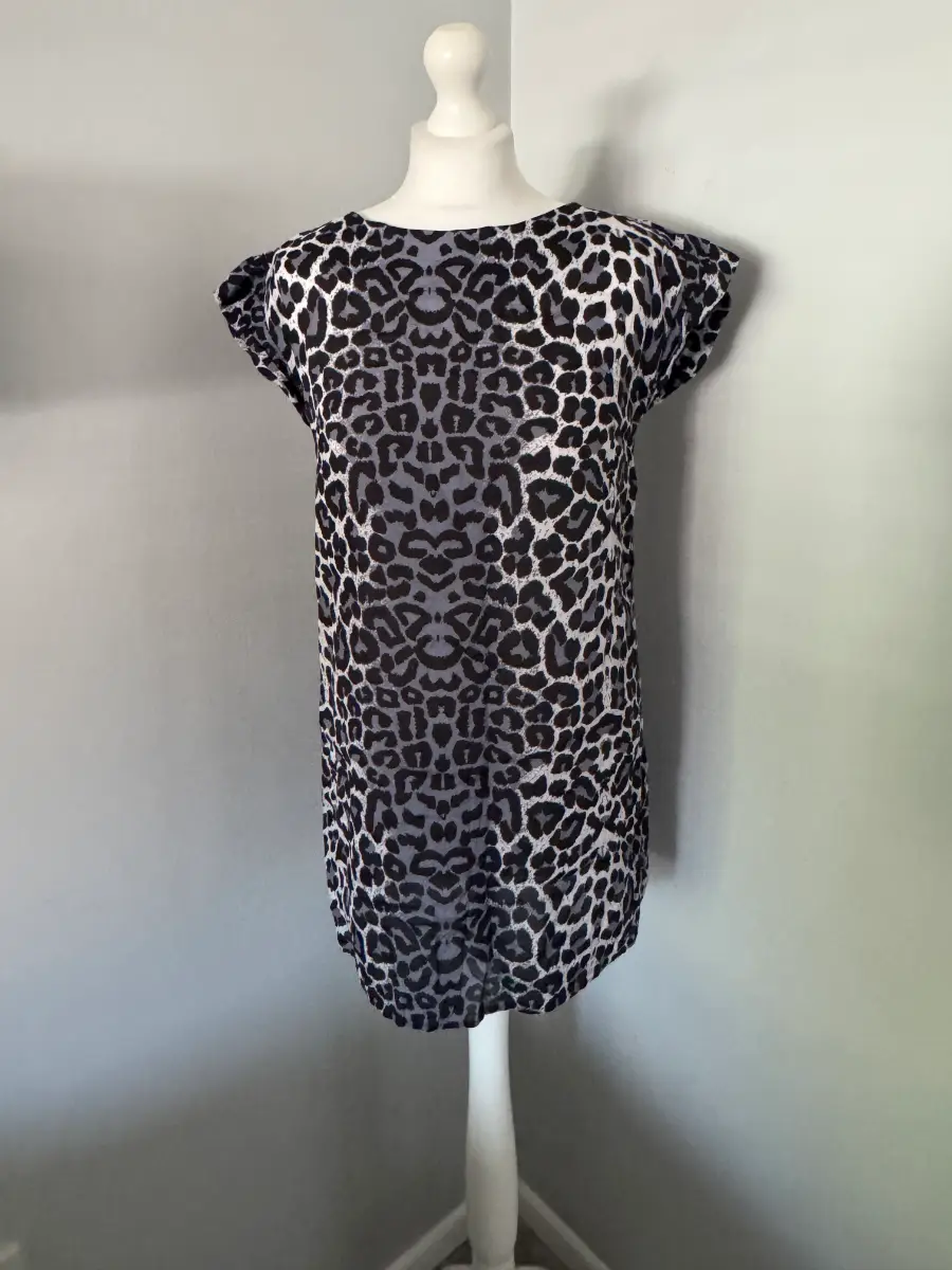 New Look Leopard Print Shift Dress Size 10 Grey Black Short Sleeve Mini (B7)
