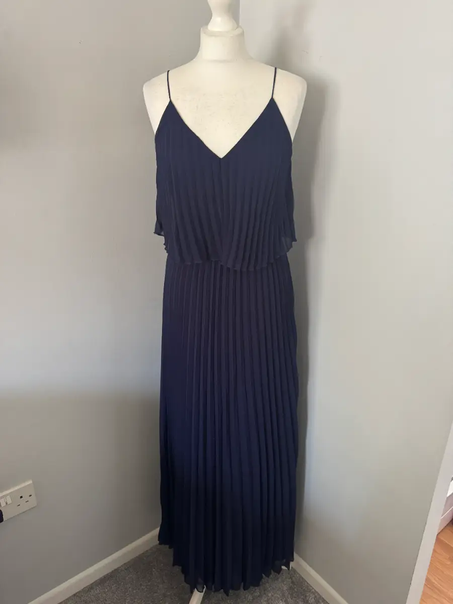New Look Navy Pleated Maxi Dress UK 10 BNWT Layered Cami Evening Wedding (B8)
