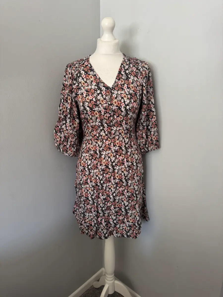 8 Seconds Floral Mini Dress Black Pink Ditsy Print 3/4 Sleeve Size Small S (B7)