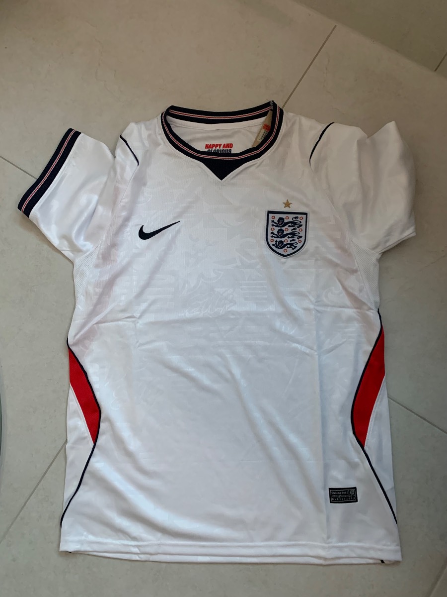Men’s England top