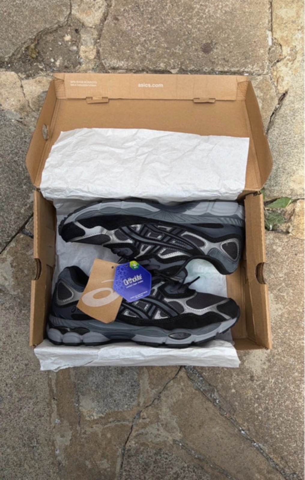 asics gel nyc grey and black