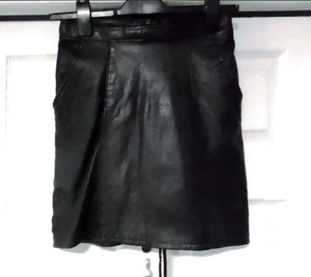 VINTAGE 1980'S LEATHER MINI SKIRT WITH POCKETS LABEL SIZE 10 WAIST 25 LENGTH 17