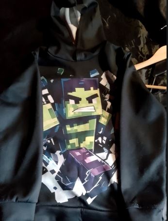 Minecraft design hoodie - 11-12 years - well worn - wearable