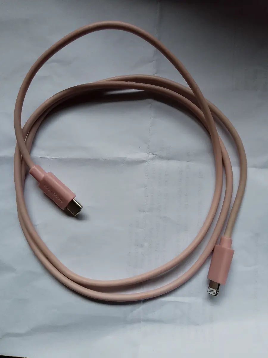 Goodmans powder pink USB cable - 40 inches long -