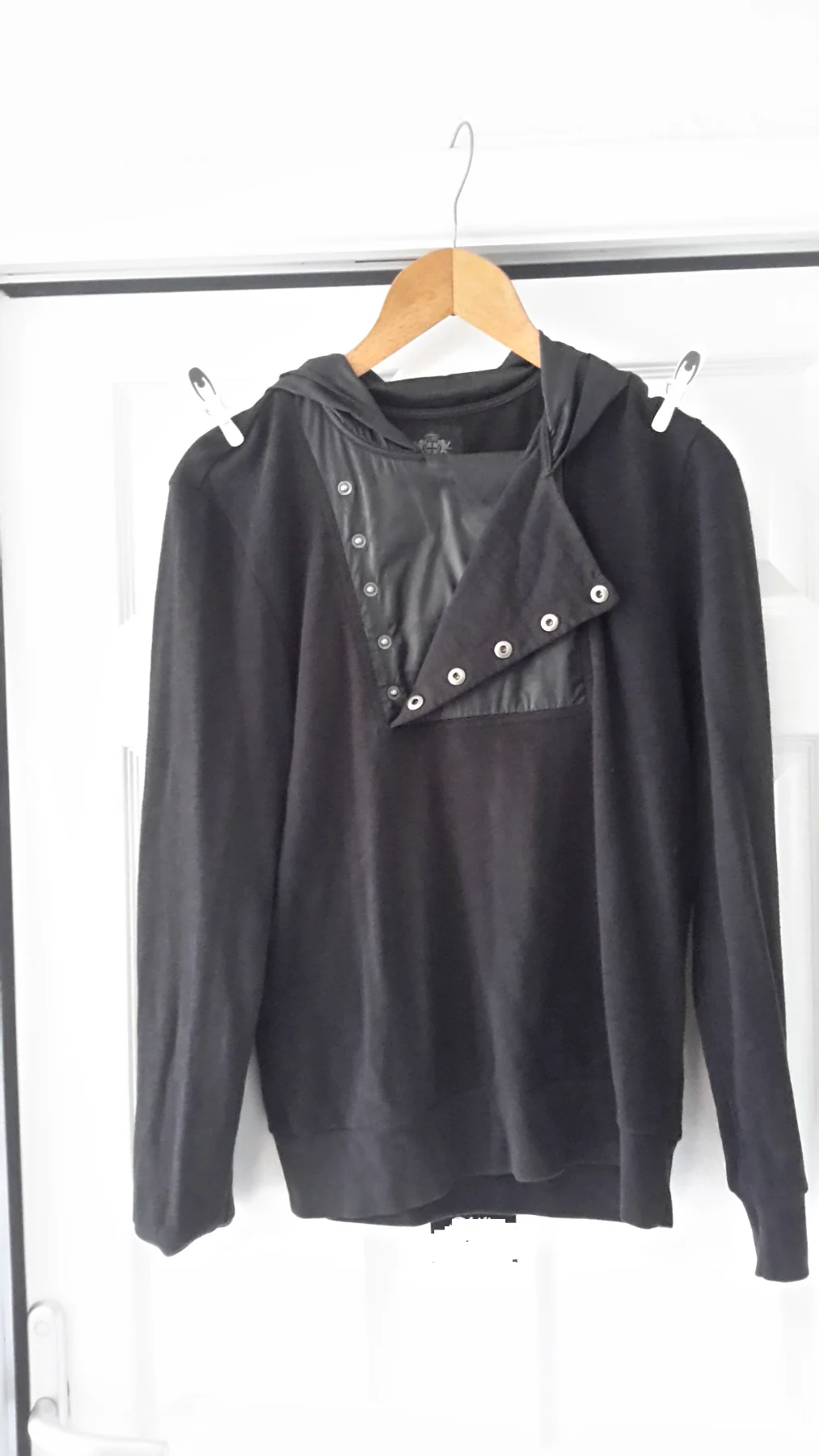 ULTRA RARE NEW ROMANTIC STYLE HOODIE DISCONTINUED DIRTY ENGLISH BRAND SIZE MEDIUM