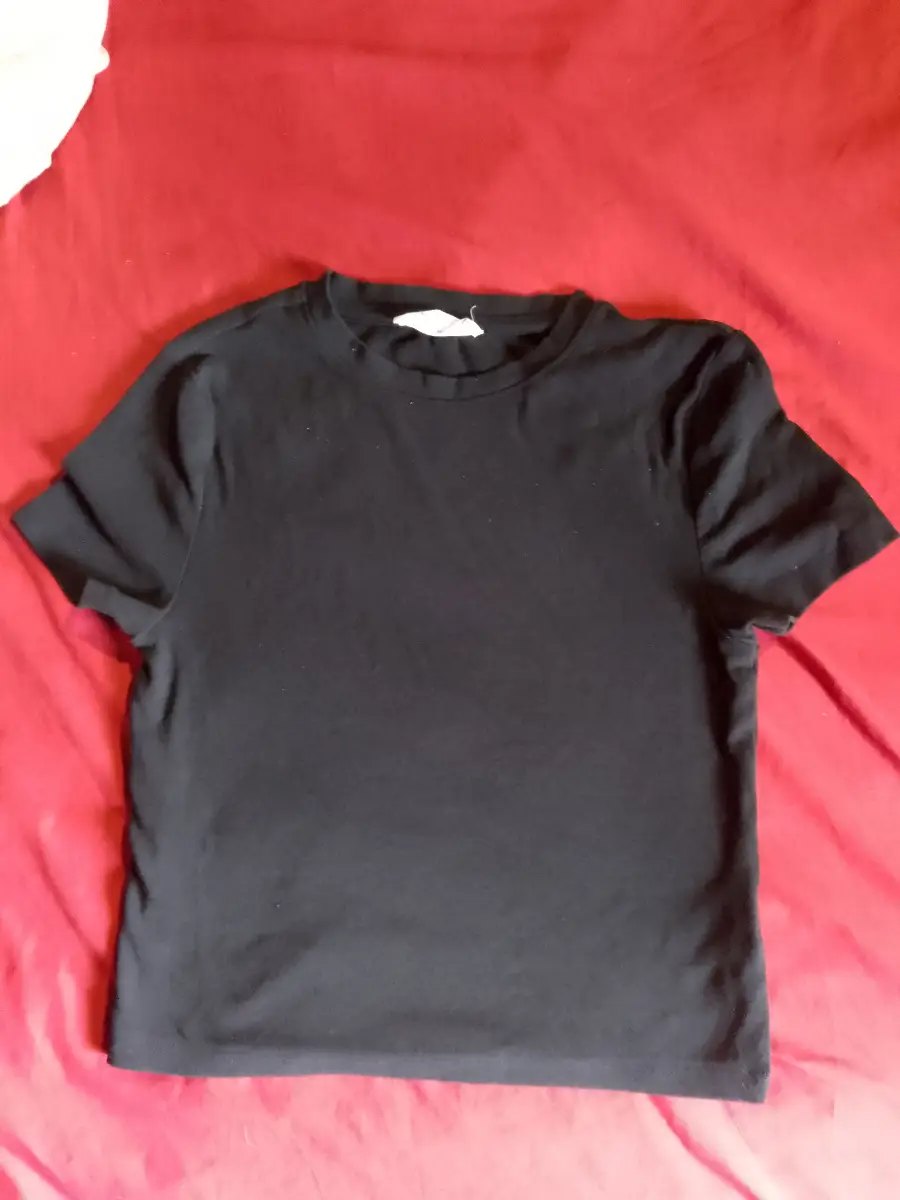 Black Tee Shirt - Primarks Cares - Size Small