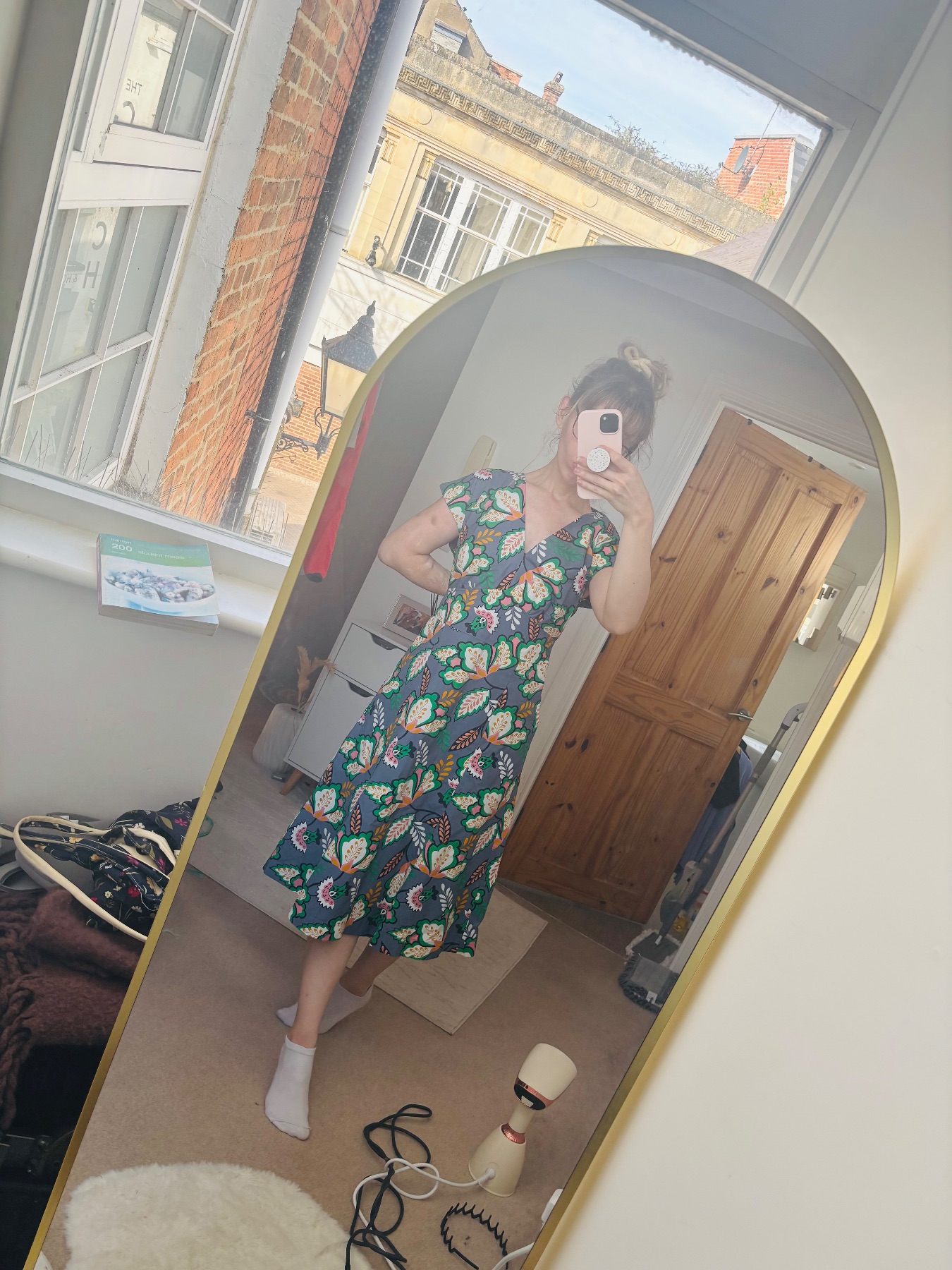 Boden size 8R printed midi dress with cap sleeves in a fit and flare style