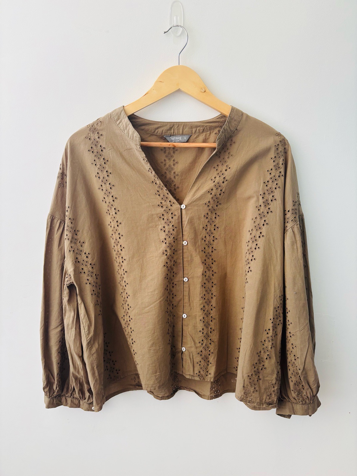 Nutmeg size 14 vintage brown puffball balloon sleeves blouse with elements of lace