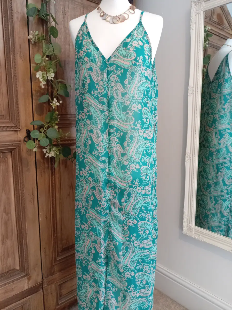 Summer Holiday Beach Dress Size 14
