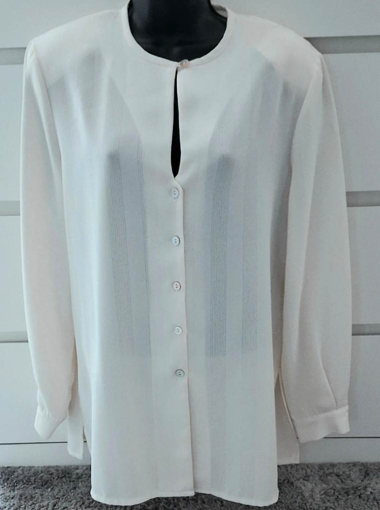 Cream Long Sleeve Blouse size 14 New-Unworn *