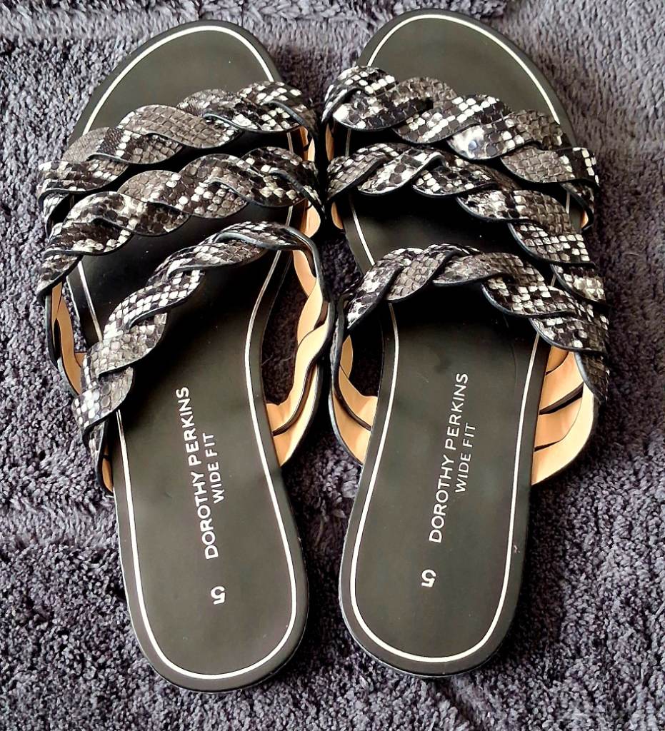 Dorothy Perkins Black Slip-on sandals Size 5