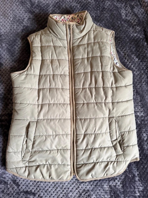 Tu Women’s Quilted Gilet – Size 12 – Neutral Khaki with Patterned Interior