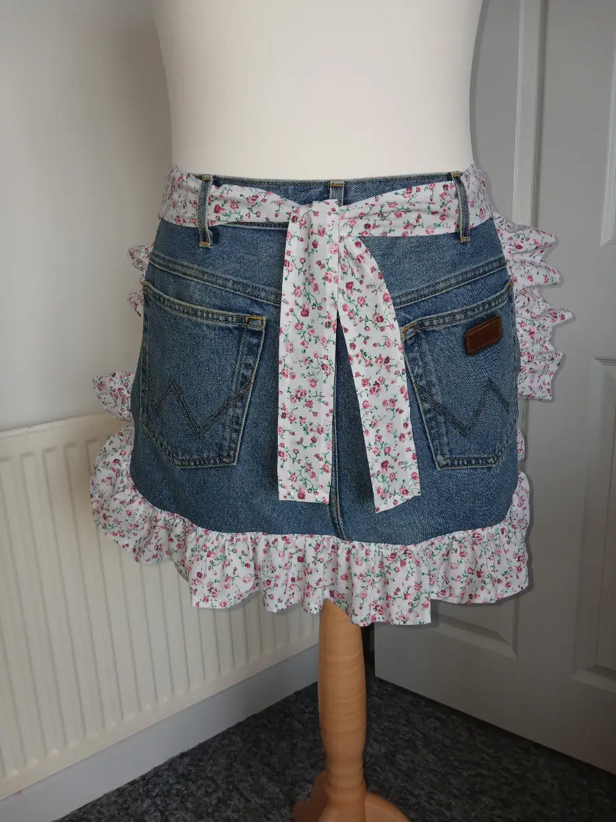 Upcycled waist apron