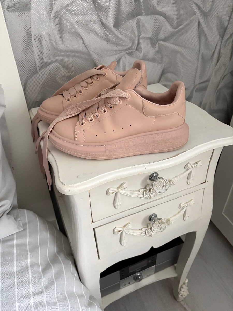 Alexander mc queen trainers