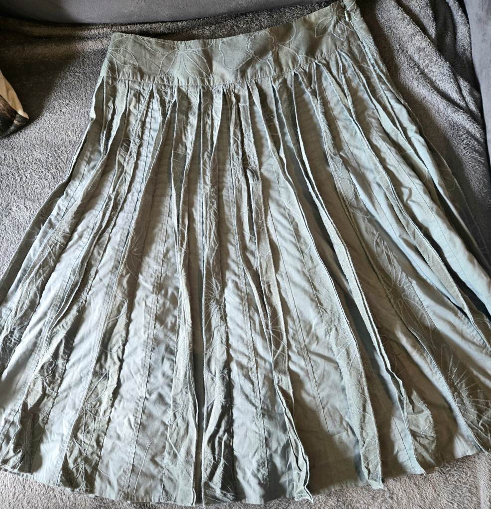 Cottagecore Embroidered Midi Skirt UK 12 Sage Green Boho Prairie Fairycore