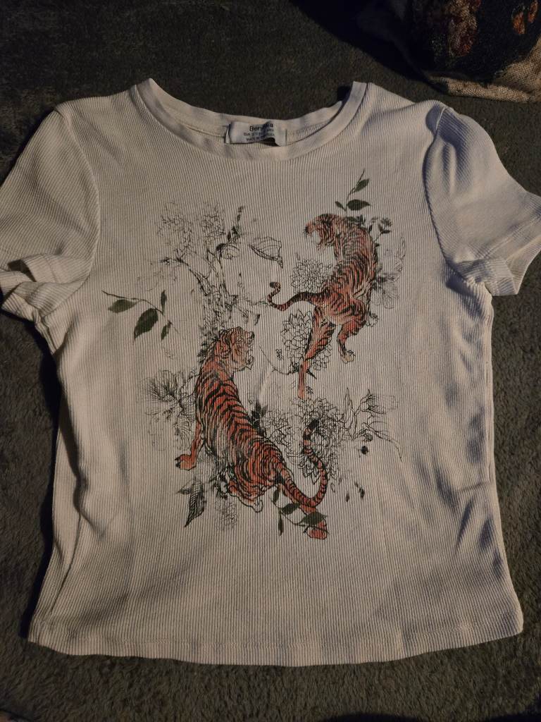 Bershka Ribbed Tiger Graphic T-Shirt - Size Small