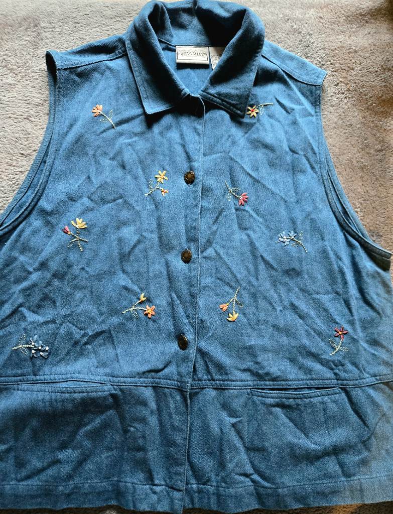 Vintage Napa Valley Embroidered Floral Denim Vest Blue Size L Cotton Blend