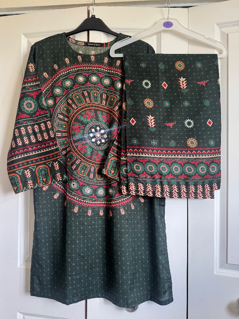 Pakistani Lawn Summer Co Ord set size Large