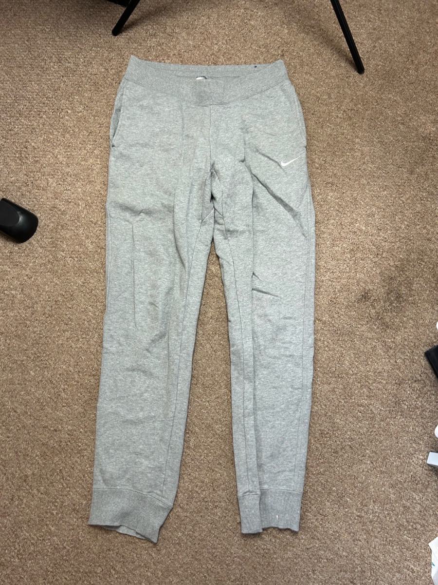Nike Joggers Mens Size Medium Grey Sportswear Jogging Bottoms Classic Swoosh