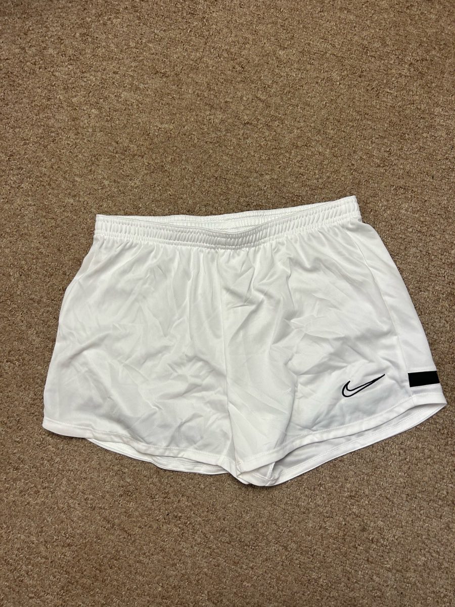 Nike Womens Shorts Dri-FIT Academy Knit Large White Black Sports Gym Workout