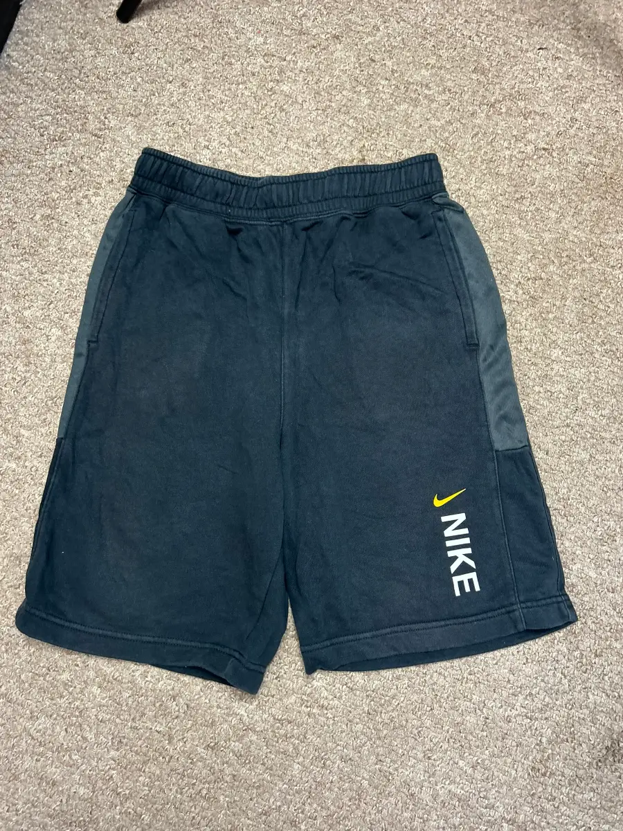 Nike Sportswear Hybrid French Terry Shorts Kids Size XL Black Spellout Logo