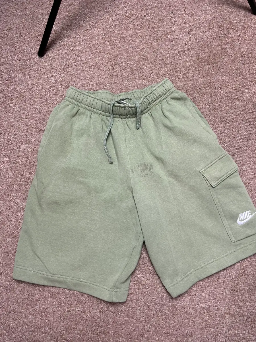 Nike Sportswear Fleece Cargo Shorts Mens Size XS Olive Green Pockets Bottoms