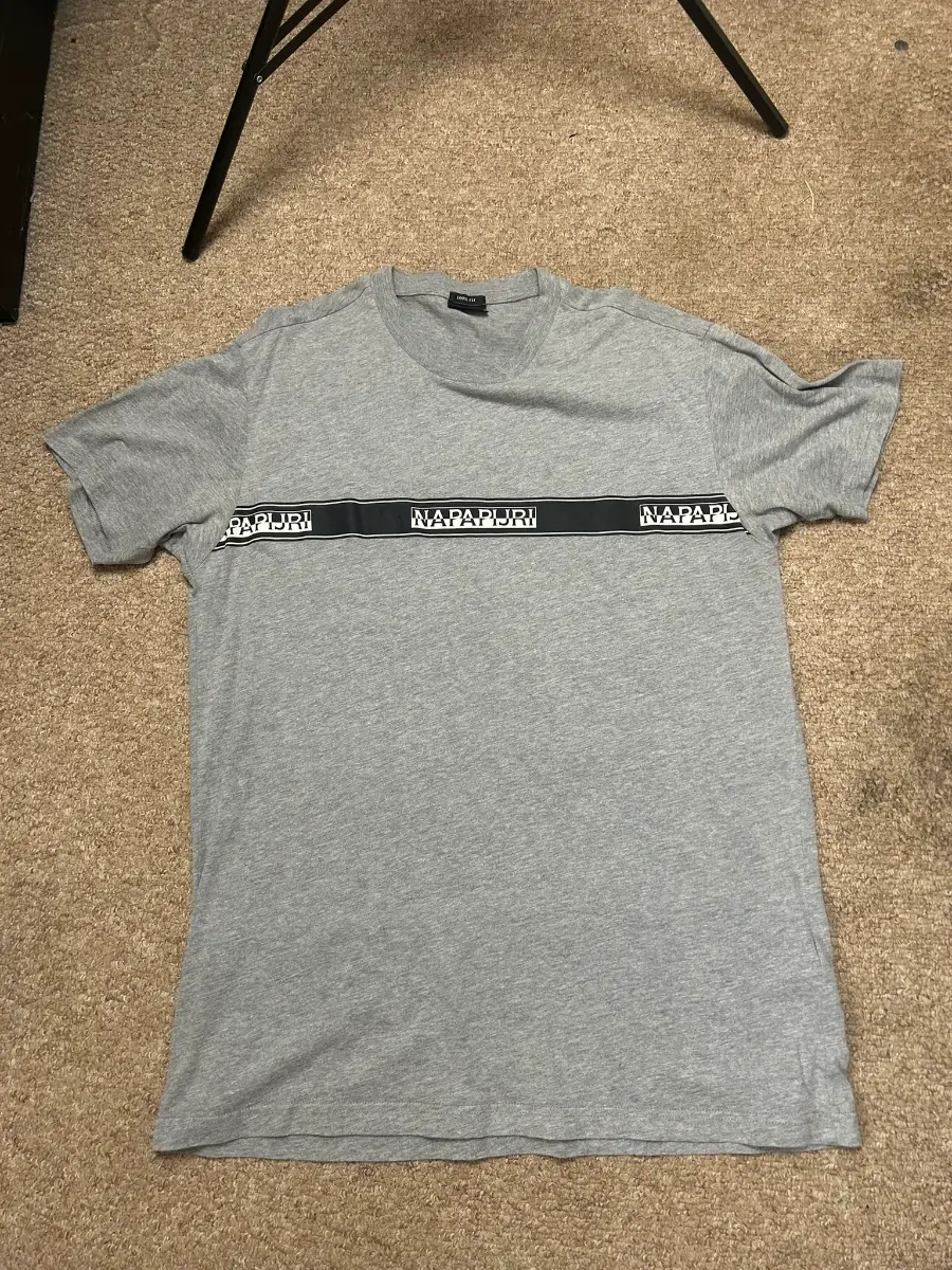 Napapijri Sagar T-shirt Mens Size Large Grey Taped Logo Loose Fit Casual Tee