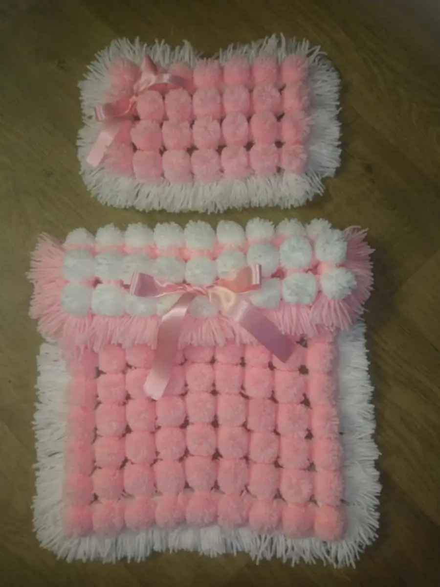 Dolls pram set. Pompom pom blanket