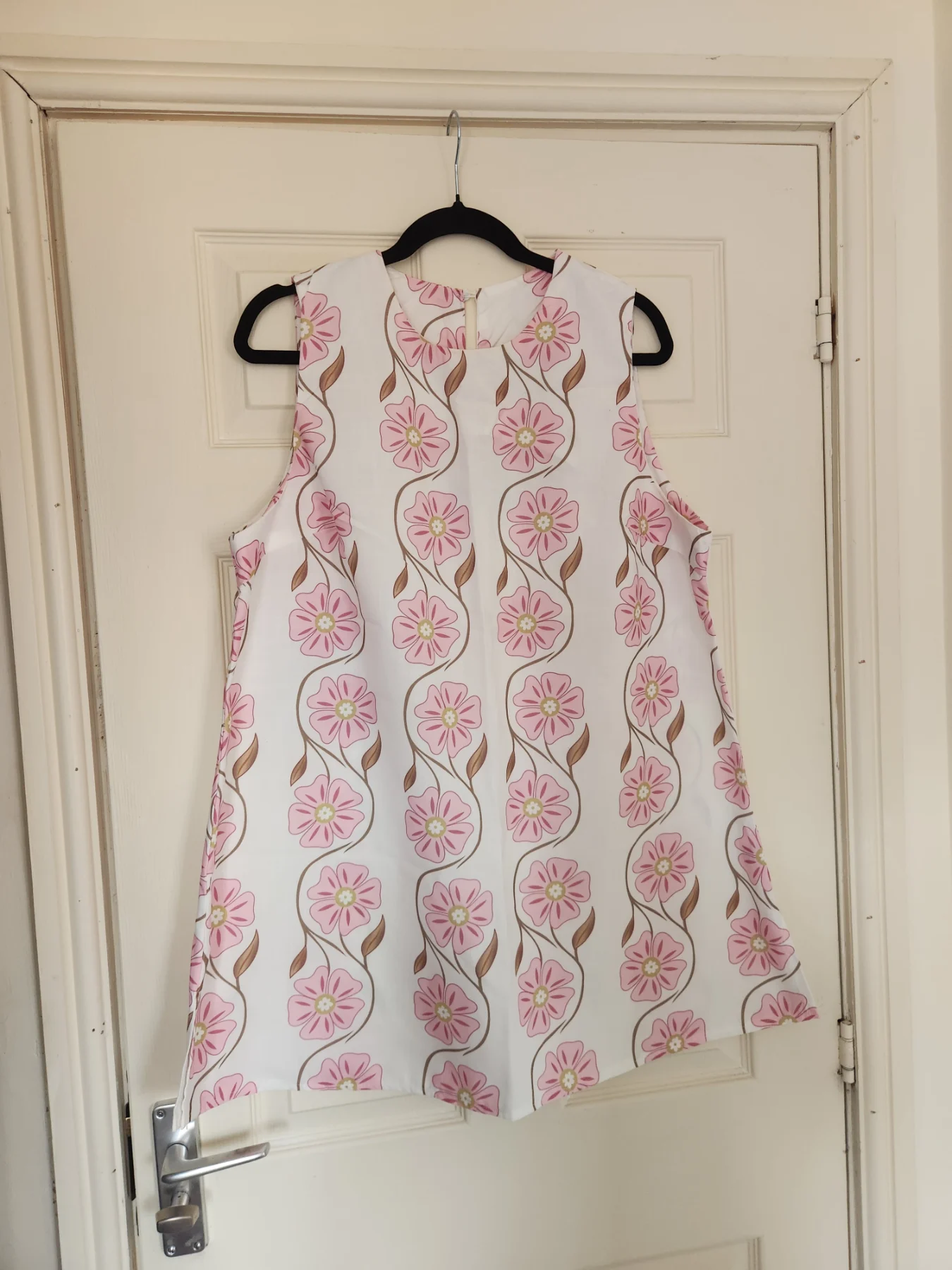 Womens Dress size XL fits size 18