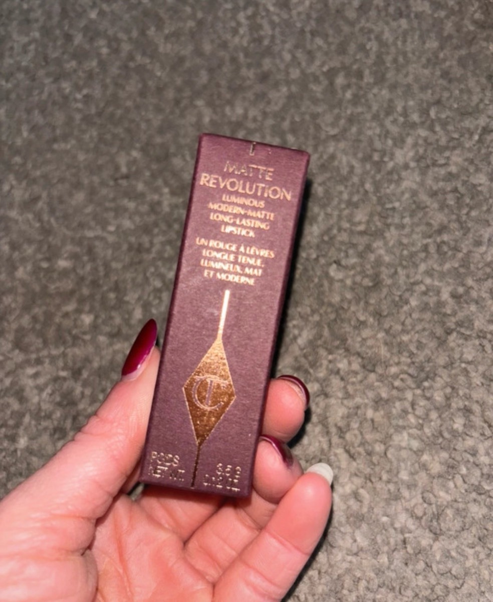 Charlotte Tilbury Matte Revolution Lipstick Matte Pizzazz Long Lasting Stick