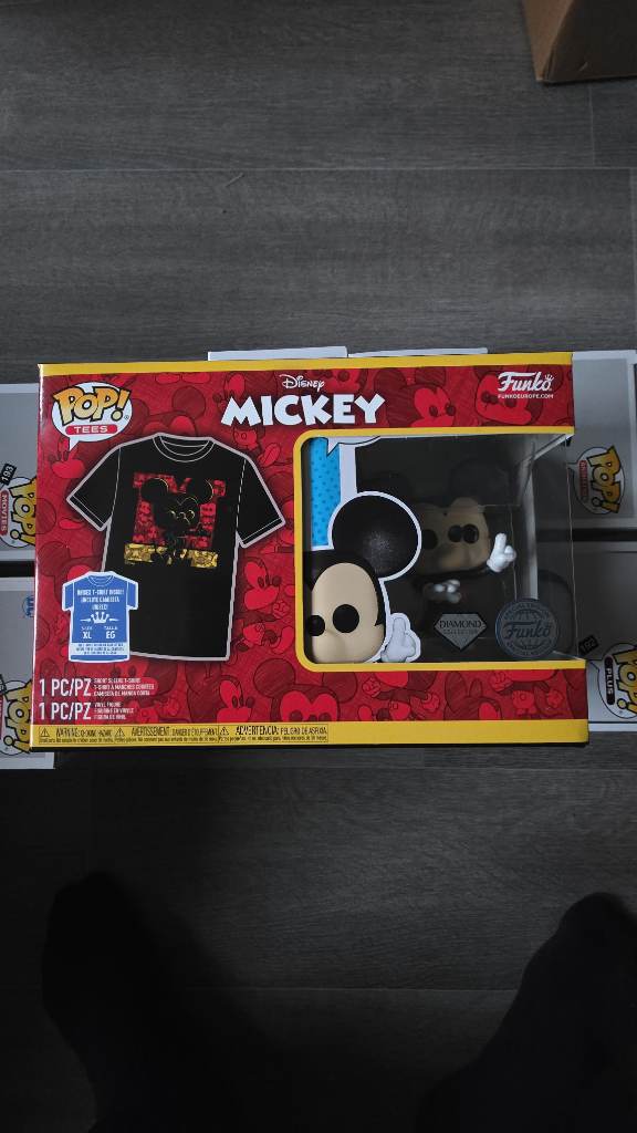 Funko Pop - Disney Mickey Mouse Diamond Edition Pop & Tee Size XL