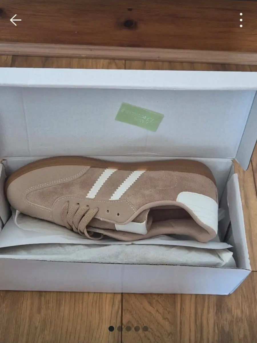 Womens compfy trainers size 5.5/6