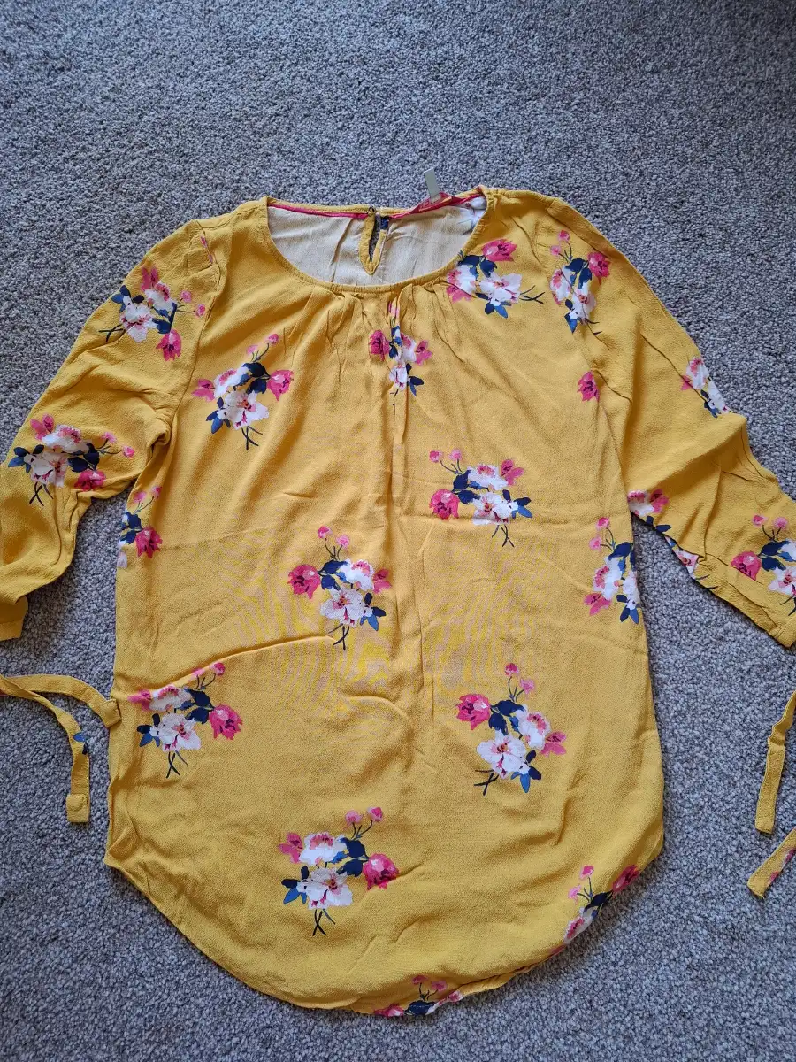 Joules 3/4 sleeve blouse, mustard and floral print, size 8, great condition