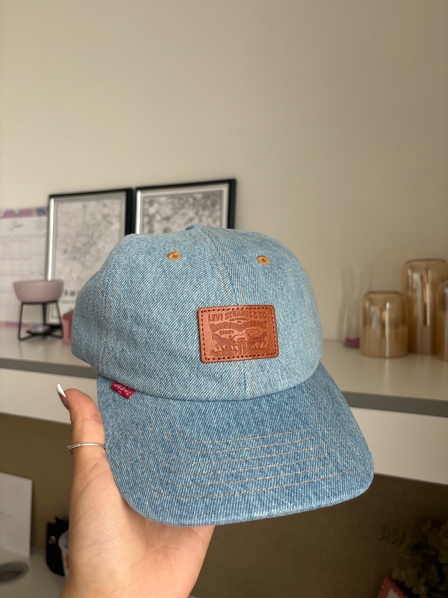 Levi’s denim cap brand new