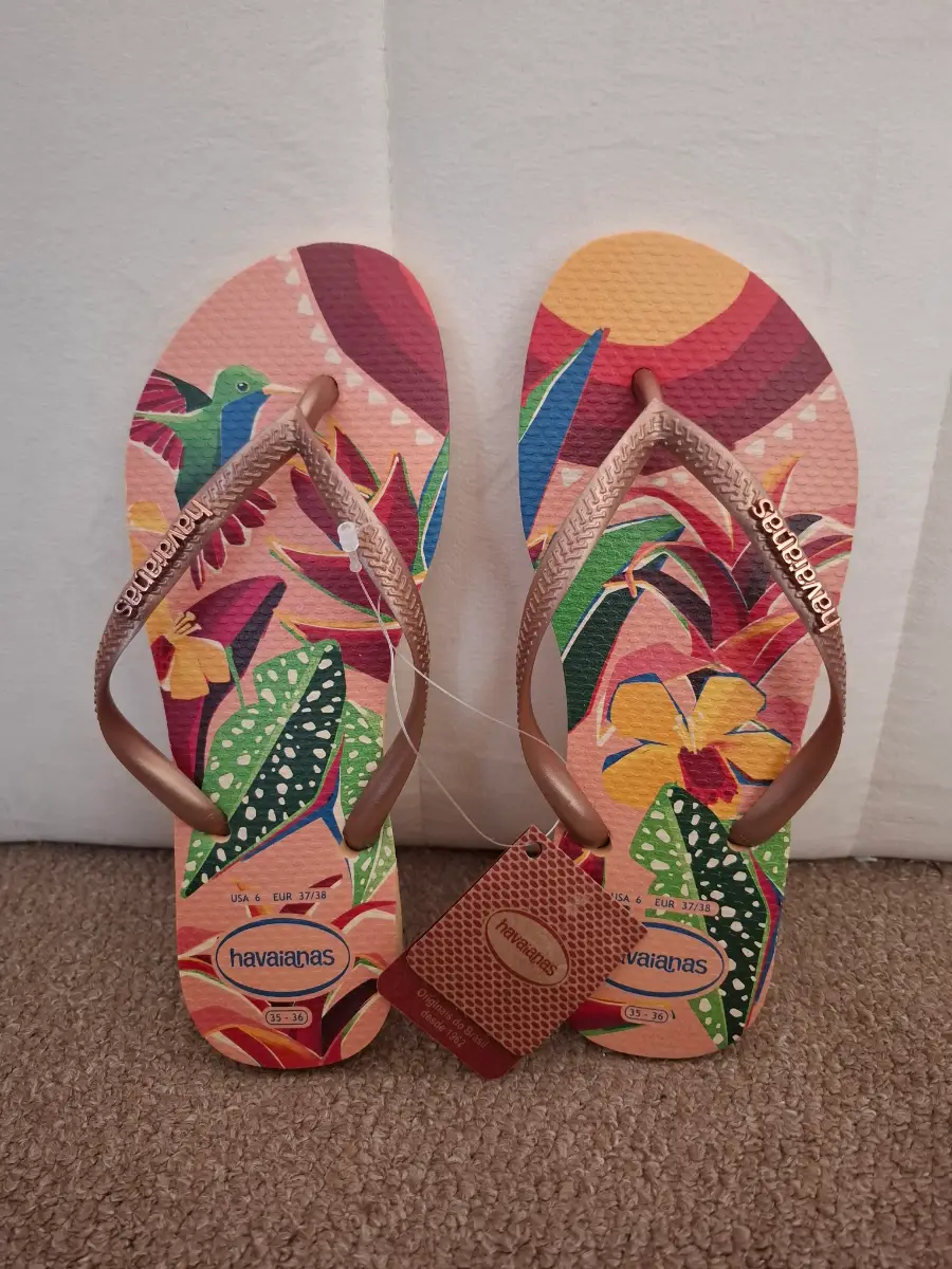 Havaianas Women's Tropical Flip Flops Size 3/4 UK