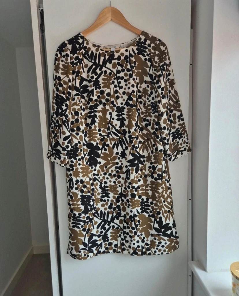 Boden Black & Olive Green Botanical Floral Shift Dress 3/4 Sleeve size UK 10- vgc