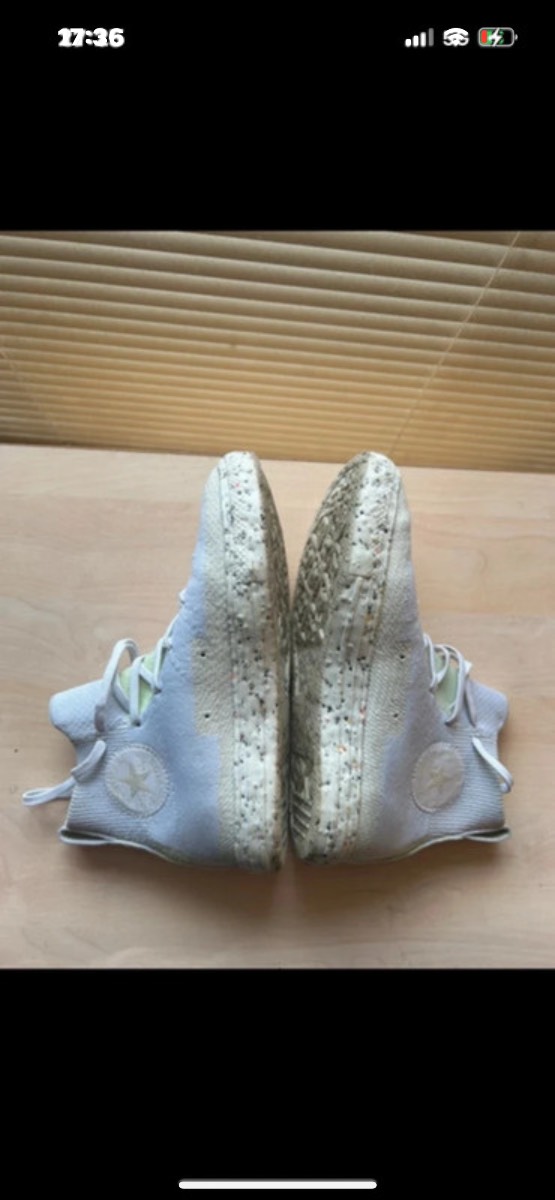 Converse women’s size uk 7 white