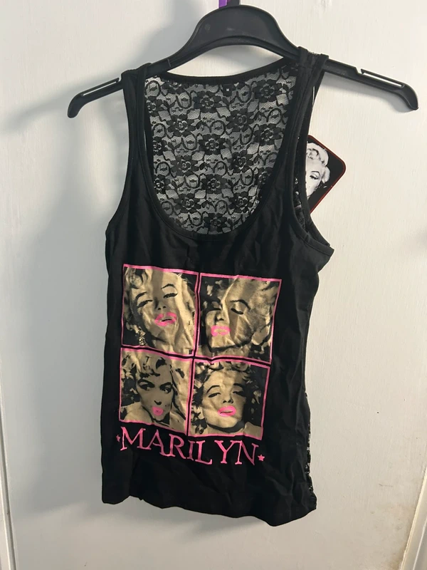 Marilyn Monroe vest black size medium women’s