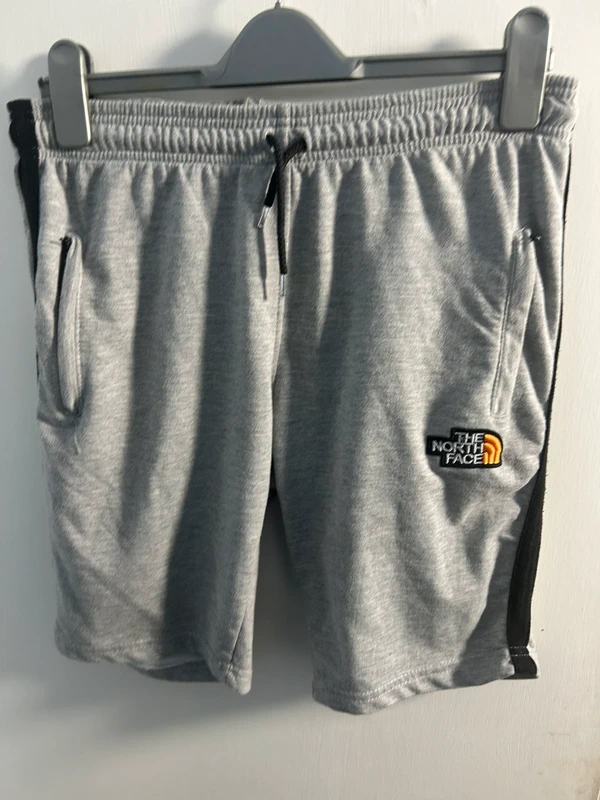 The North Face men’s grey shorts XL good condition
