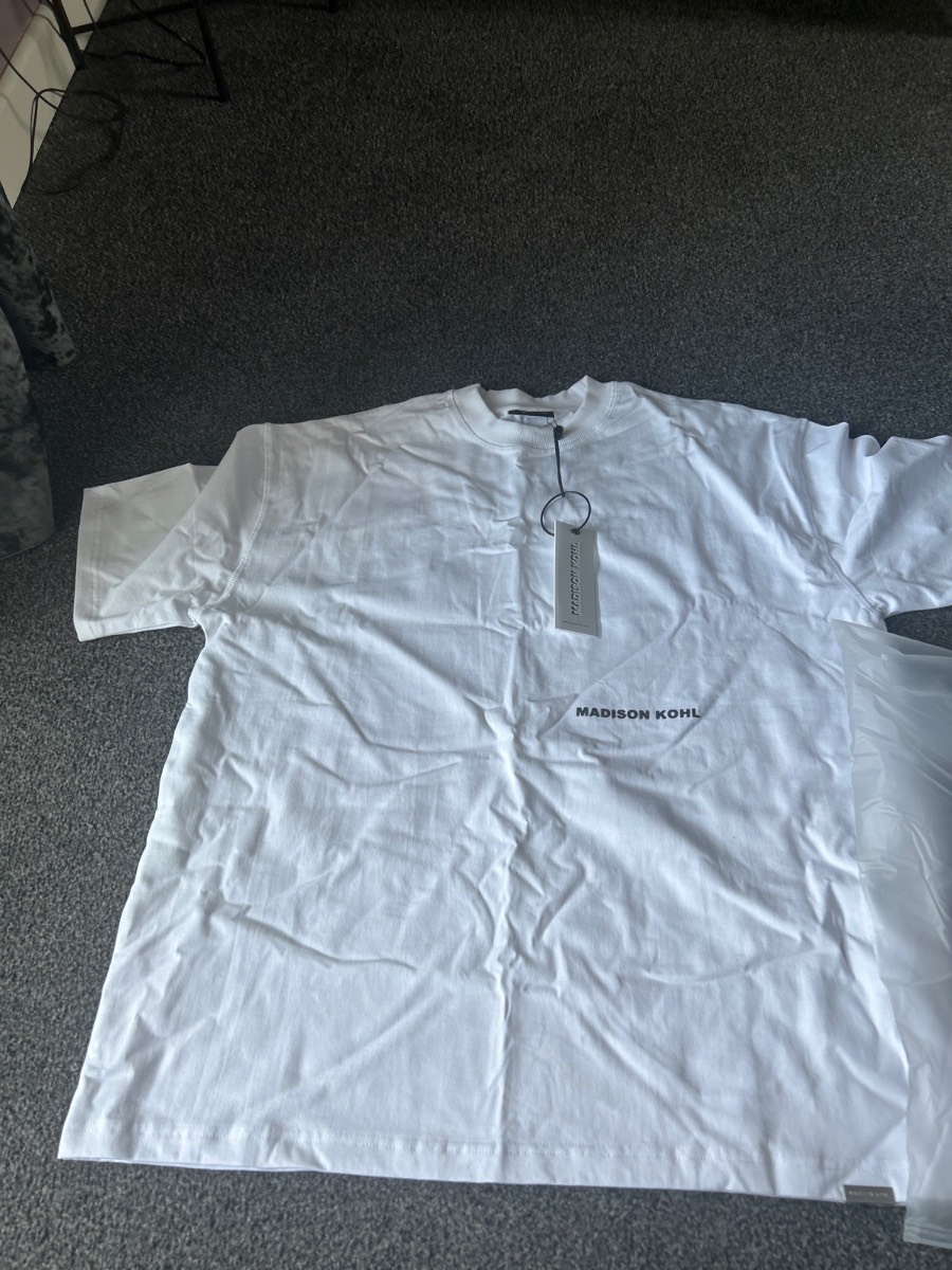 Madison kohl t-shirt