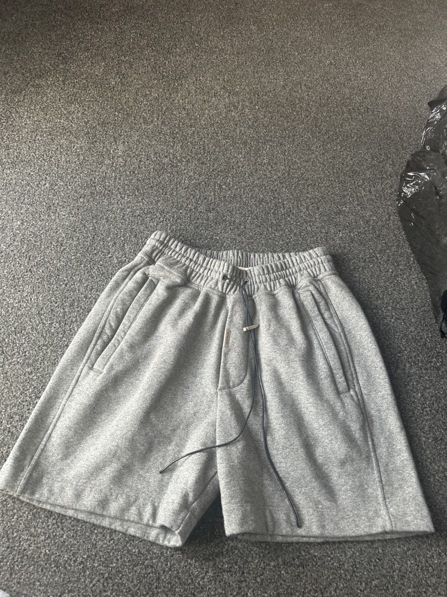 Represent shorts