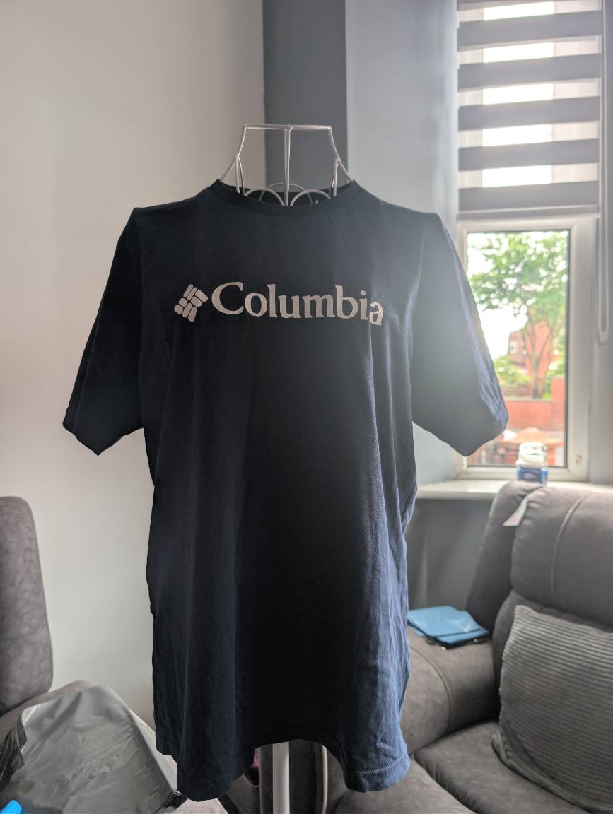 Columbia navy blue t shirt