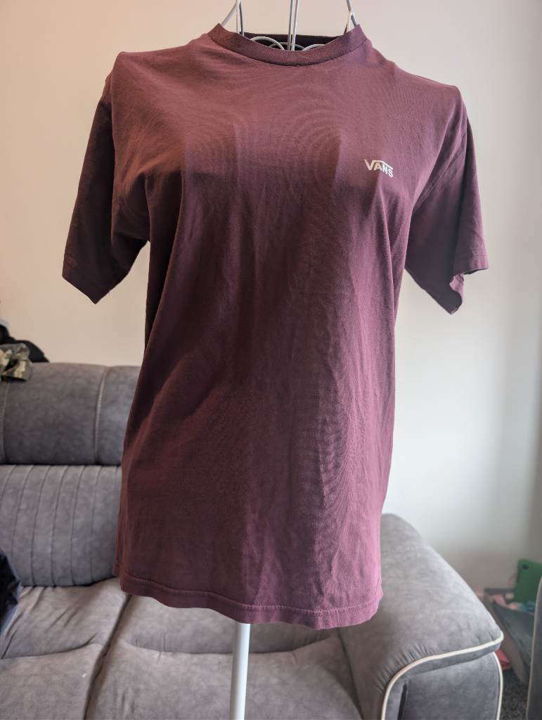 Vans burgundy t shirt
