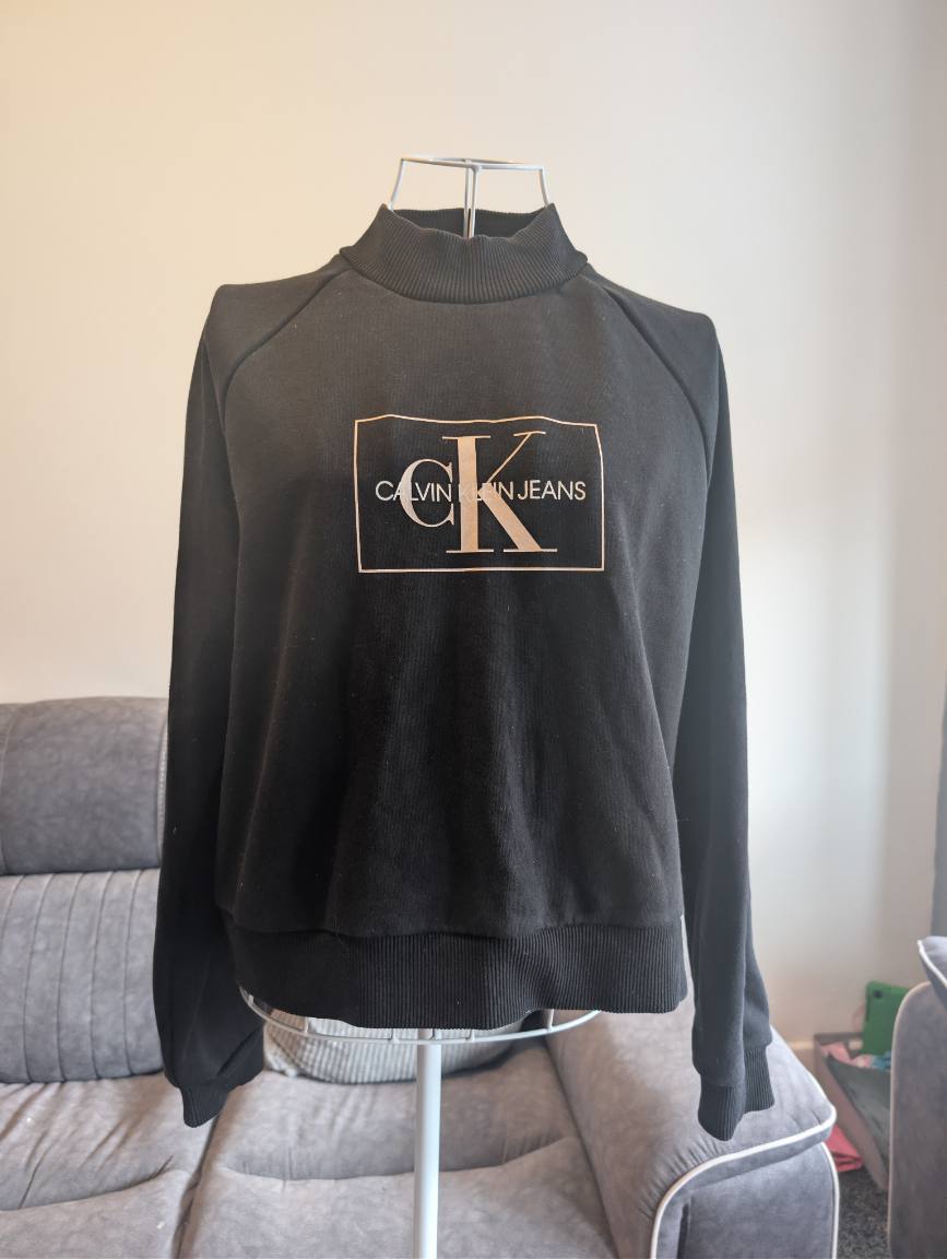 Calvin Klein cropped oversized jumper with baby pink spell out