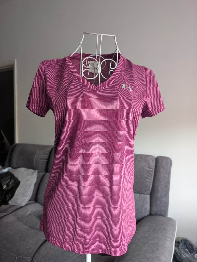 Under armour purple stripe fitted t.shirt