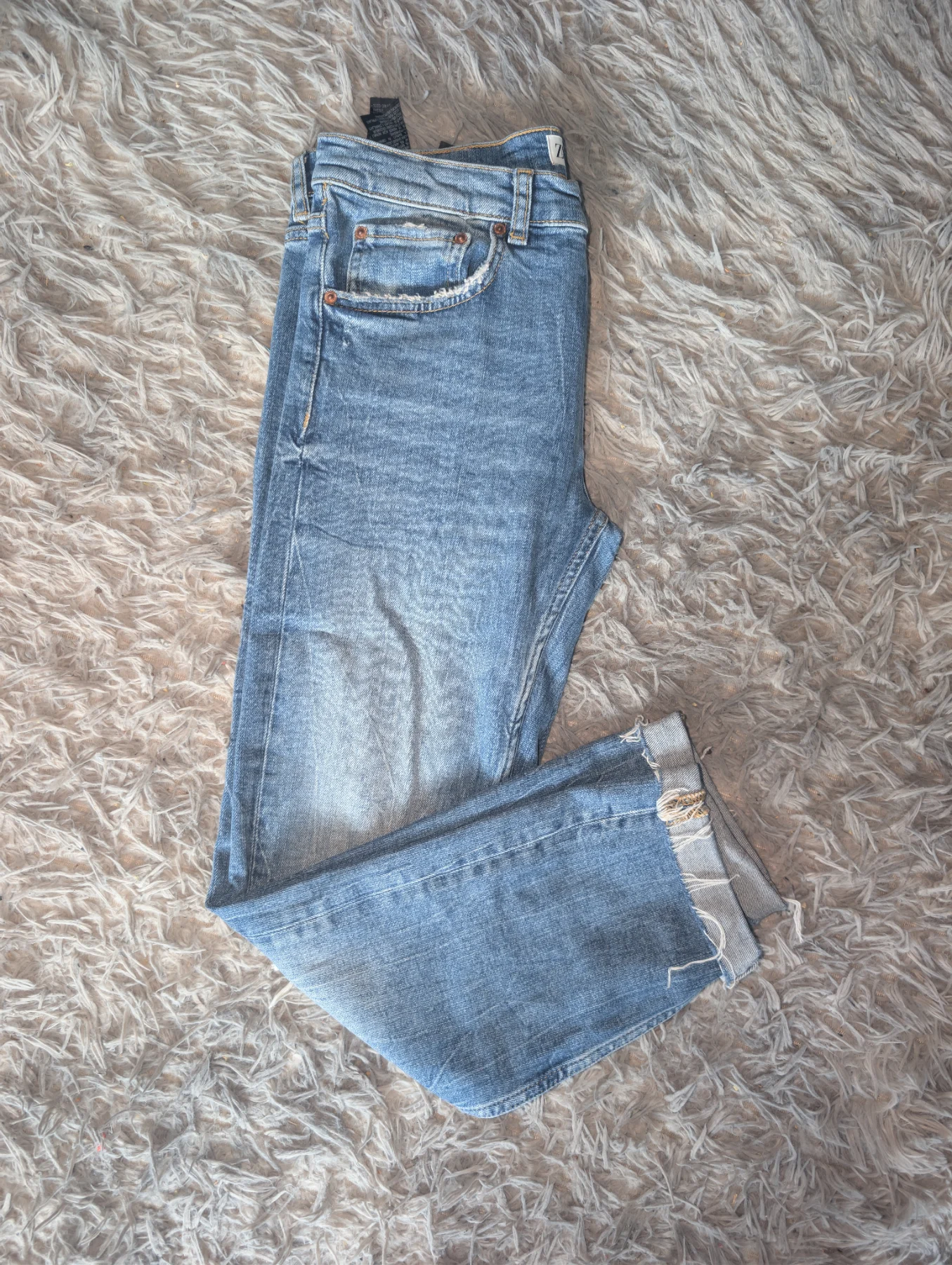 Zara womens boyfriend distressed jeans