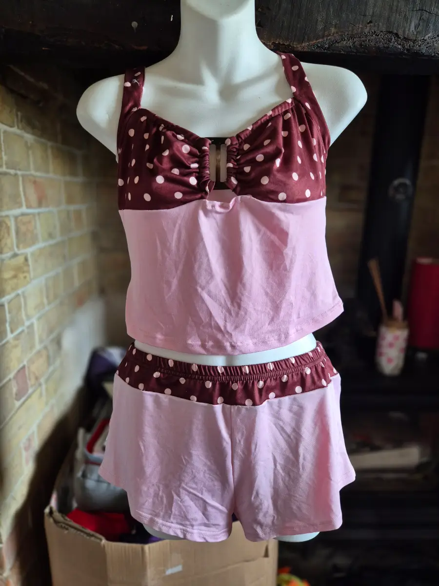 Brand new shein 2 piece casual lounge wear size medium pink